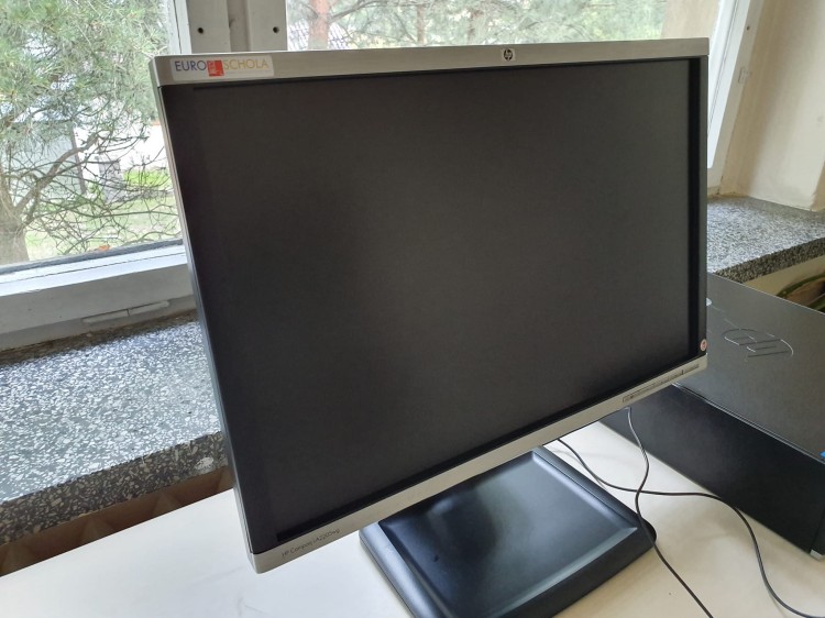 Pracownia komputerowa Euroschola-i7.jpg